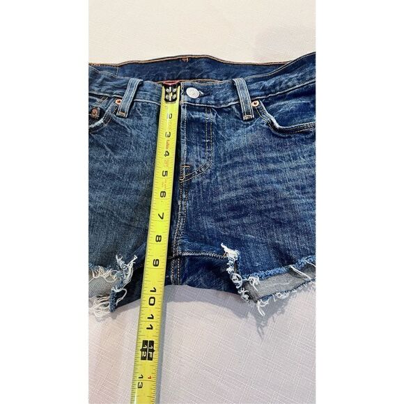 Levi's Women's Cutoff 501 Cotton Denim Jean Shorts Blue Dark Wash Size 24 - Picture 4 of 9